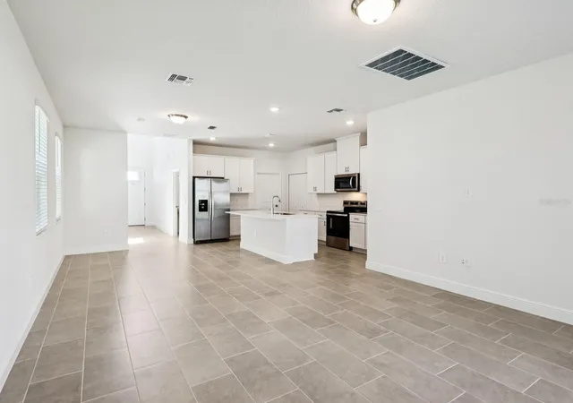 Photo 3 of Single family home for sale at 2198 Wildberry Way, Minneola, FL 34715 | MLS# TB8534170 | Listing updated on 2026-08-06
