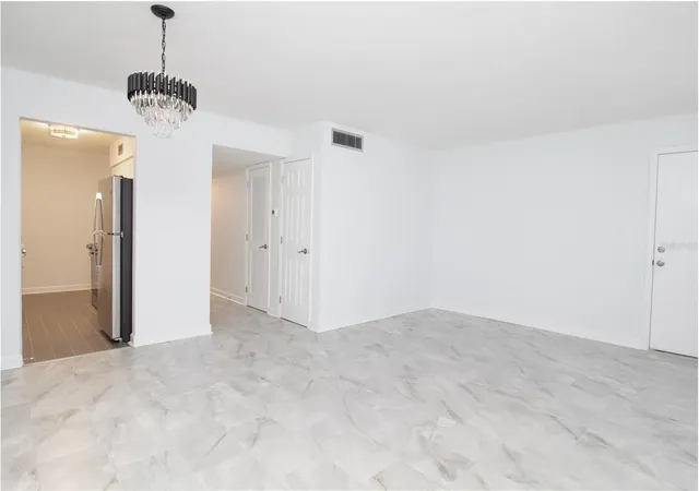 Listing Photo 5 - Condo for sale in building located at 1115 Rue Des Chateaux, SOUTH PASADENA, FL 33707 - Unit #1A