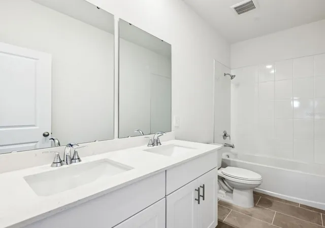 Photo 12 of Single family home for sale at 2194 Wildberry Way, Minneola, FL 34715 | MLS# TB8534172 | Listing updated on 2026-08-06