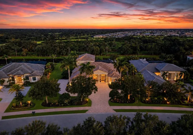 Photo 4 of Single family home for sale at 3360 Founders Clb Dr, Sarasota, FL 34240 | MLS# A4701528 | Listing updated on 2026-08-30