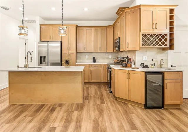 Photo 4 of Single family home for sale at 2922 W Giddens Ave, Tampa, FL 33614 | MLS# TB8534197 | Listing updated on 2026-08-01