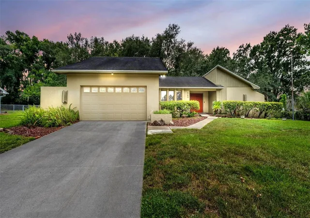 Photo 1 of Single family home for sale at 717 Woodhill Dr, Lakeland, FL 33813 | MLS# L4963913 | Listing updated on 2026-10-04