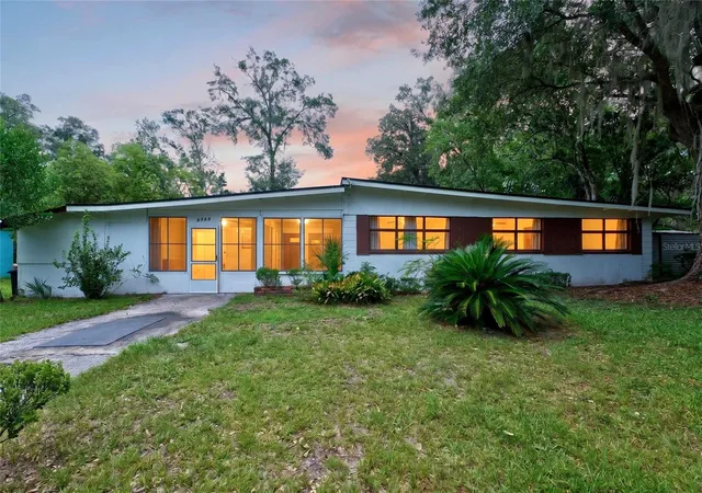 Photo 30 of Sale Pending at 2125 Ne 6th Terrace, Gainesville, FL 32609 | MLS# GC542351 | Listing updated on 2026-08-31