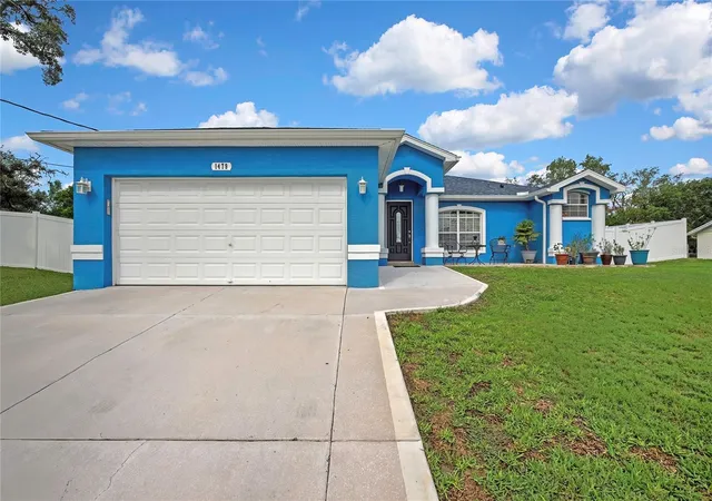 Photo 2 of Single family home for sale at 1479 Piper Rd, Spring Hill, FL 34606 | MLS# W7888105 | Listing updated on 2026-09-30
