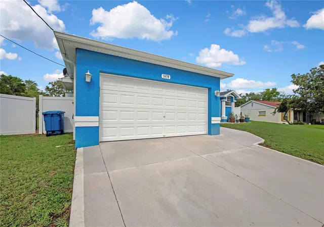 Photo 3 of Single family home for sale at 1479 Piper Rd, Spring Hill, FL 34606 | MLS# W7888105 | Listing updated on 2026-09-30