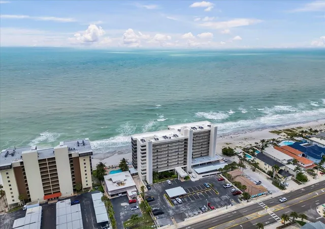2nd image of 15462 Gulf Blvd, MADEIRA BEACH, FL 33708