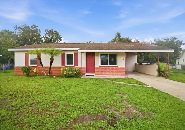 Photo 1 of Sale Pending at 2316 Powell Cir, Sarasota, FL 34234 | MLS# A4701544 | Listing updated on 2026-09-03