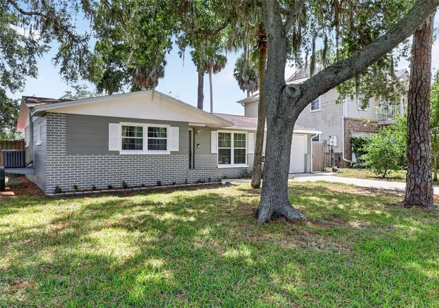 Photo 2 of Single family home for sale at 7212 Wedgewood Dr, New Port Richey, FL 34652 | MLS# TB8534232 | Listing updated on 2026-10-08