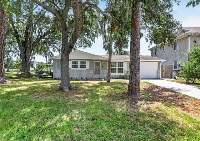 Photo 3 of Single family home for sale at 7212 Wedgewood Dr, New Port Richey, FL 34652 | MLS# TB8534232 | Listing updated on 2026-10-08
