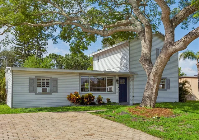 1st image of 4012 W Fairview Hts, Tampa, FL 33616 | MLS# TB8534233