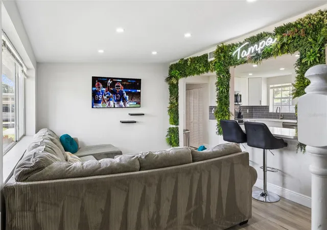 5th image of 4012 W Fairview Hts, Tampa, FL 33616 | MLS# TB8534233