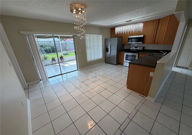 Photo 3 of Single family home for sale at 1069 Bridlewood Way, Brandon, FL 33511 | MLS# O6429423 | Listing updated on 2026-09-01