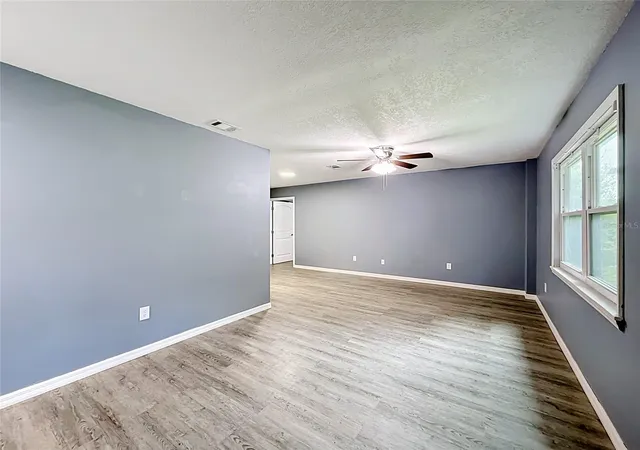 Photo 3 of Single family home for sale at 1218 Cr 450, Lake Panasoffkee, FL 33538 | MLS# G5115772 | Listing updated on 2026-09-08