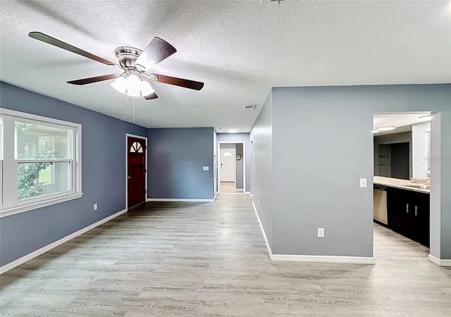 Photo 4 of Single family home for sale at 1218 Cr 450, Lake Panasoffkee, FL 33538 | MLS# G5115772 | Listing updated on 2026-09-08