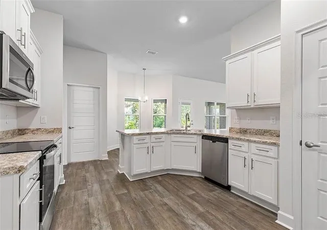 Photo 2 of Single family home for sale at 5 Porter Ln, Palm Coast, FL 32164 | MLS# FC320321 | Listing updated on 2026-07-31