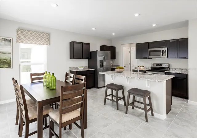 Photo 4 of Single family home for sale at 6938 Sundial Dr, Lakeland, FL 33813 | MLS# W7888109 | Listing updated on 2026-09-20