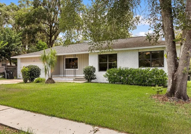 2nd image of 575 Lake Mccoy Dr, Apopka, FL 32712 | MLS# O6429430