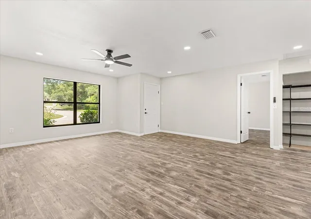 3rd image of 575 Lake Mccoy Dr, Apopka, FL 32712 | MLS# O6429430