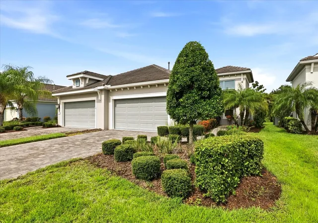 Photo 3 of House for sale at 3036 Sky Blue Cvs, Bradenton, FL 34211 | MLS# A4701565 | Listing updated on 2026-08-05