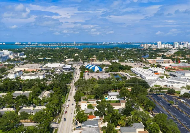 30th image of 2245 Bahia Vista St, Sarasota, FL 34239 | MLS# A4701566