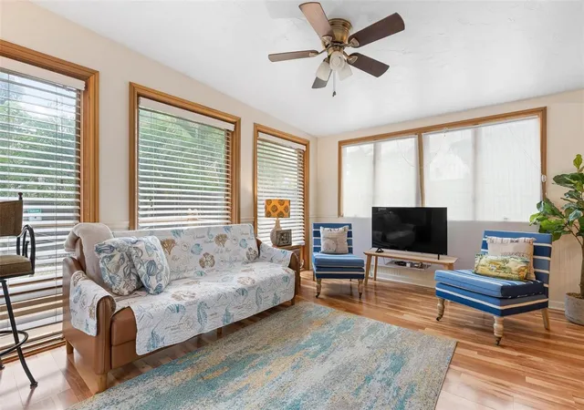 5th image of 2245 Bahia Vista St, Sarasota, FL 34239 | MLS# A4701566