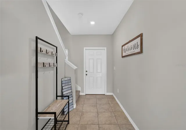Photo 3 of Single family home for sale at 5119 White Chicory Dr, Apollo Beach, FL 33572 | MLS# TB8534269 | Listing updated on 2026-10-02