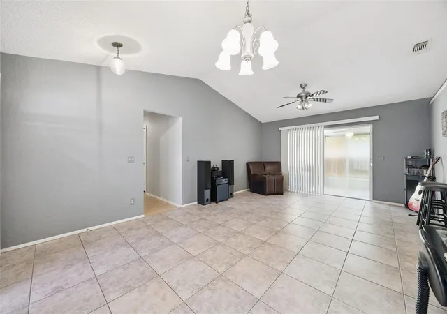 3rd image of 3706 Valencia Grove Ln, Orlando, FL 32817 | MLS# G5115781