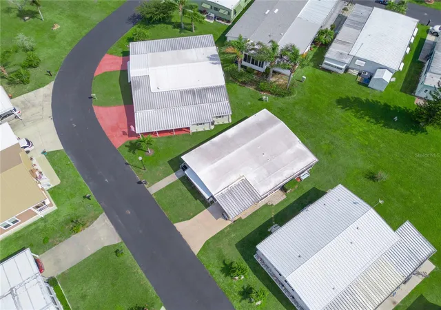 Photo 3 of Manufactured home for sale at 315 Beaver Ln, Haines City, FL 33844 | MLS# P4939459 | Listing updated on 2026-08-28