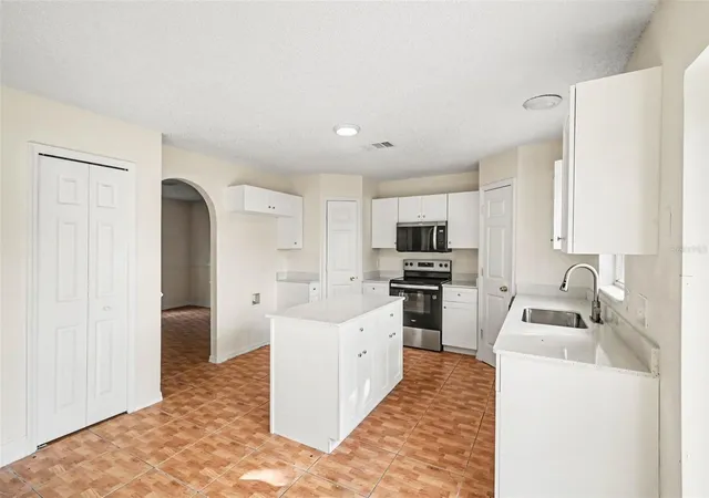 Photo 2 of Single family home for sale at 1093 Amanda Kay Cir, Sanford, FL 32771 | MLS# O6429459 | Listing updated on 2026-10-09