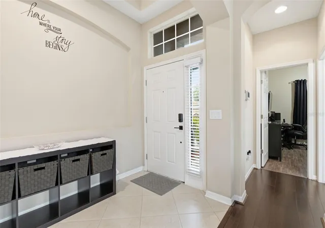 Photo 3 of Sale Pending at 11105 Wembley Landing Dr, Lithia, FL 33547 | MLS# TB8534288 | Listing updated on 2026-09-01