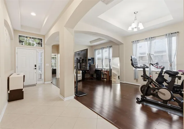 Photo 4 of Sale Pending at 11105 Wembley Landing Dr, Lithia, FL 33547 | MLS# TB8534288 | Listing updated on 2026-09-01