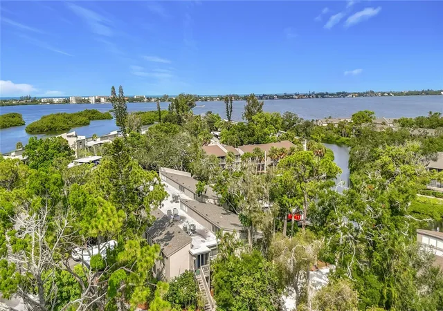 Photo 3 of Condo for sale at 1601 Pelican Point Dr #215, Sarasota, FL 34231 | MLS# A4701578 | Listing updated on 2026-08-11