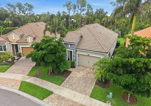 Photo 3 of Single family home for sale at 11595 Renaissance Blvd, Venice, FL 34293 | MLS# N6145208 | Listing updated on 2026-08-25