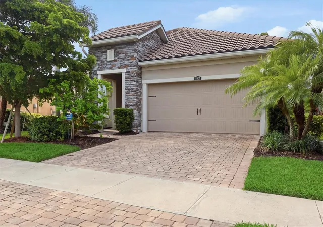 Photo 4 of Single family home for sale at 11595 Renaissance Blvd, Venice, FL 34293 | MLS# N6145208 | Listing updated on 2026-08-25