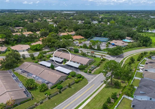 3rd image of 5506 37Th St E, Bradenton, FL 34203
