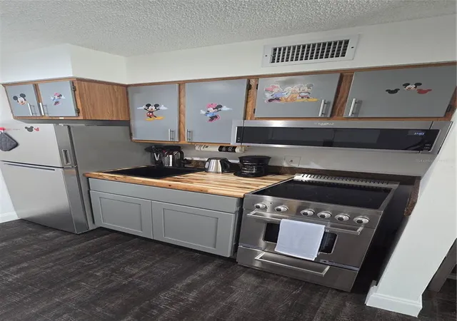 Listing Photo 5 - Condo for sale in building located at 3100Th Pkwy Blvd, Kissimmee, FL 34747 - Unit #123