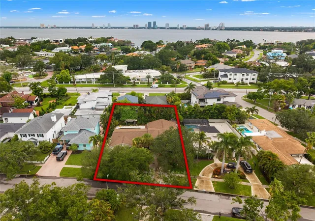 Photo 4 of Single family home for sale at 410 Erie Ave, Tampa, FL 33606 | MLS# TB8534304 | Listing updated on 2026-09-16
