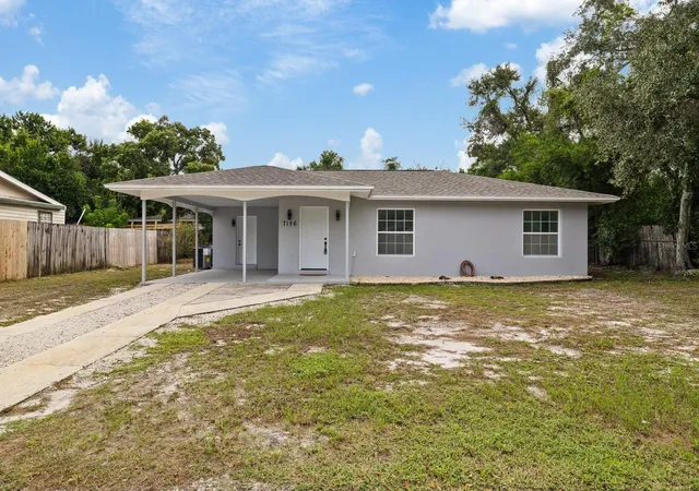 Photo 2 of Single family home for sale at 7156 Spring Hl Dr, Spring Hill, FL 34606 | MLS# TB8534306 | Listing updated on 2026-10-18