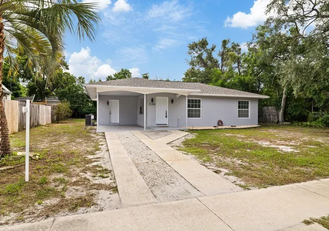Photo 3 of Single family home for sale at 7156 Spring Hl Dr, Spring Hill, FL 34606 | MLS# TB8534306 | Listing updated on 2026-10-18