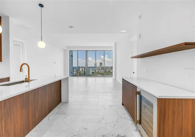 Photo 2 of Condo for sale at 777 3rd Avenue N #1704, Saint Petersburg, FL 33701 | MLS# TB8534312 | Listing updated on 2026-08-30