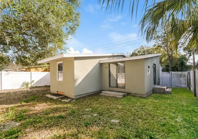 17th image of 559 Martin Pl Blvd, Apopka, FL 32712 | MLS# O6429486