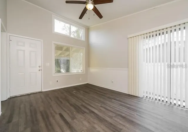3rd image of 559 Martin Pl Blvd, Apopka, FL 32712 | MLS# O6429486