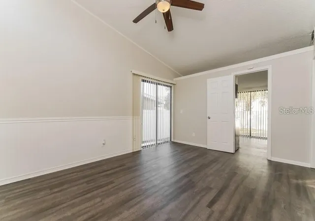 4th image of 559 Martin Pl Blvd, Apopka, FL 32712 | MLS# O6429486