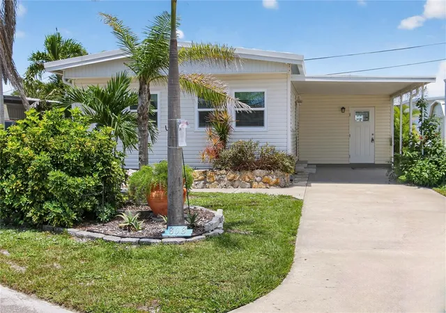 5th image of 808 S Green Cir, Venice, FL 34285 | MLS# N6145210