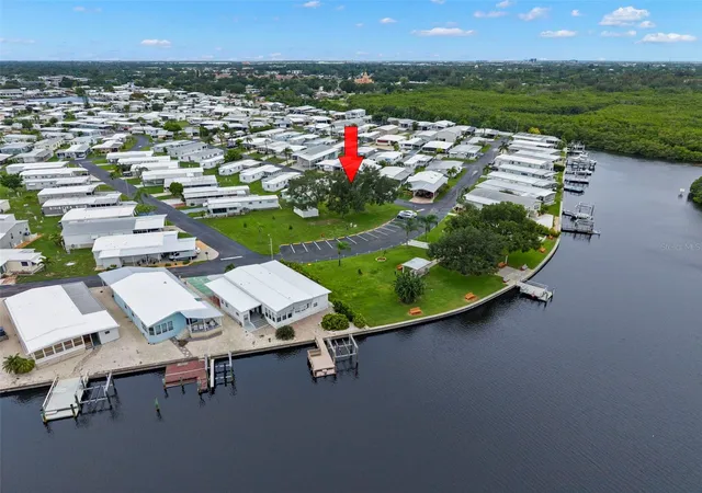 Photo 3 of Manufactured home for sale at 684 Mount Lancaster Ave NE #644, Saint Petersburg, FL 33702 | MLS# TB8534323 | Listing updated on 2026-10-27