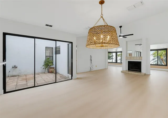 3rd image of 11506 Orilla Del Rio Pl, Temple Terrace, FL 33617 | MLS# TB8534326