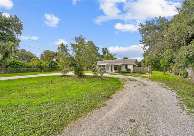 54th image of 2404 Bispham Rd, Sarasota, FL 34231 | MLS# A4701601