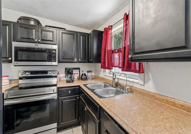 Photo 4 of Single family home for sale at 5020 S 86th Street, Tampa, FL 33619 | MLS# TB8534347 | Listing updated on 2026-09-02