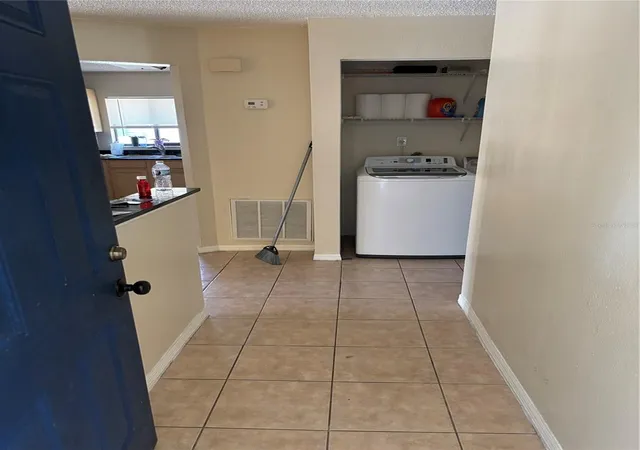 5th image of 90 Hidden Lake Dr, Sanford, FL 32773