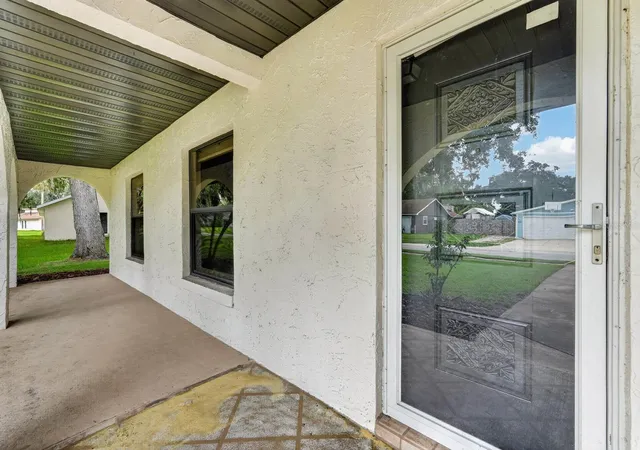 3rd image of 475 Woodstock Dr, Port Orange, FL 32127 | MLS# FC320341